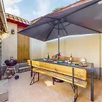 2 Bedroom Gorgeous In Neuville-sous-montreui * Neuville-sous-Montreuil