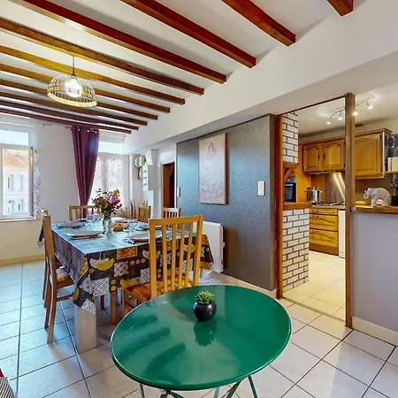 Stunning In Neuville-sous-montreui With Wifi * Neuville-sous-Montreuil