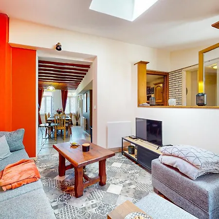 Stunning In Neuville-sous-montreui With Wifi Neuville-sous-Montreuil