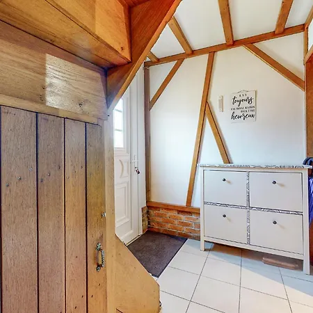 Holiday home Lovely In With Wifi Neuville-sous-Montreuil