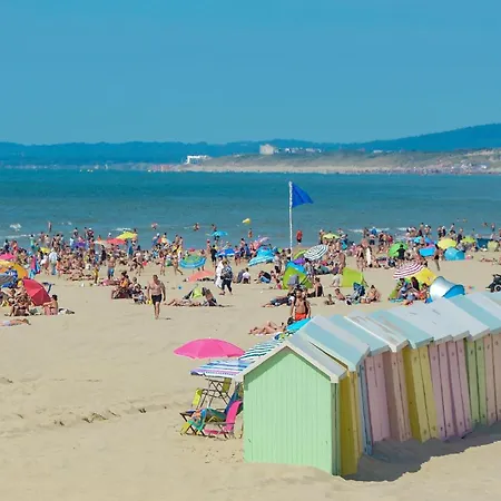 Holiday home Stunning In Neuville-sous-montreui With Wifi