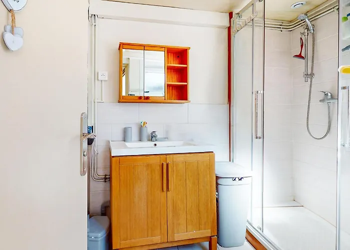 Hébergement de vacances Stunning In Neuville-sous-montreui With Wifi *